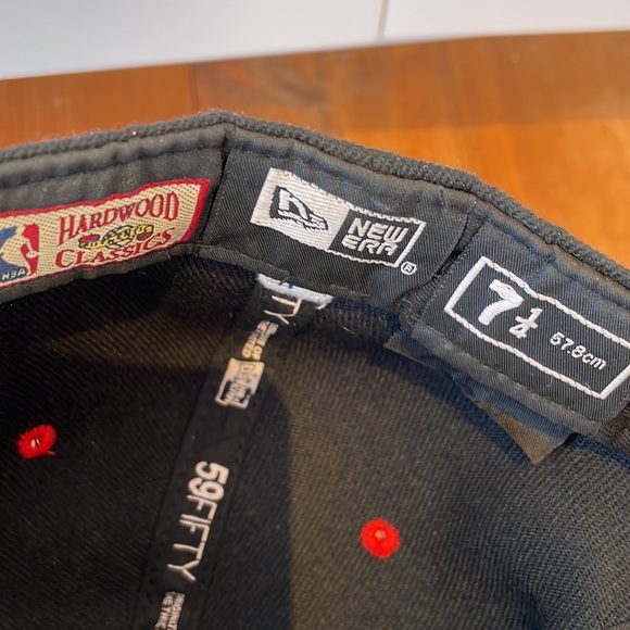 Hardwood Classics, Fitted hat cap, NBA, Miami Heat 7 1/4 - Picture 7 of 9